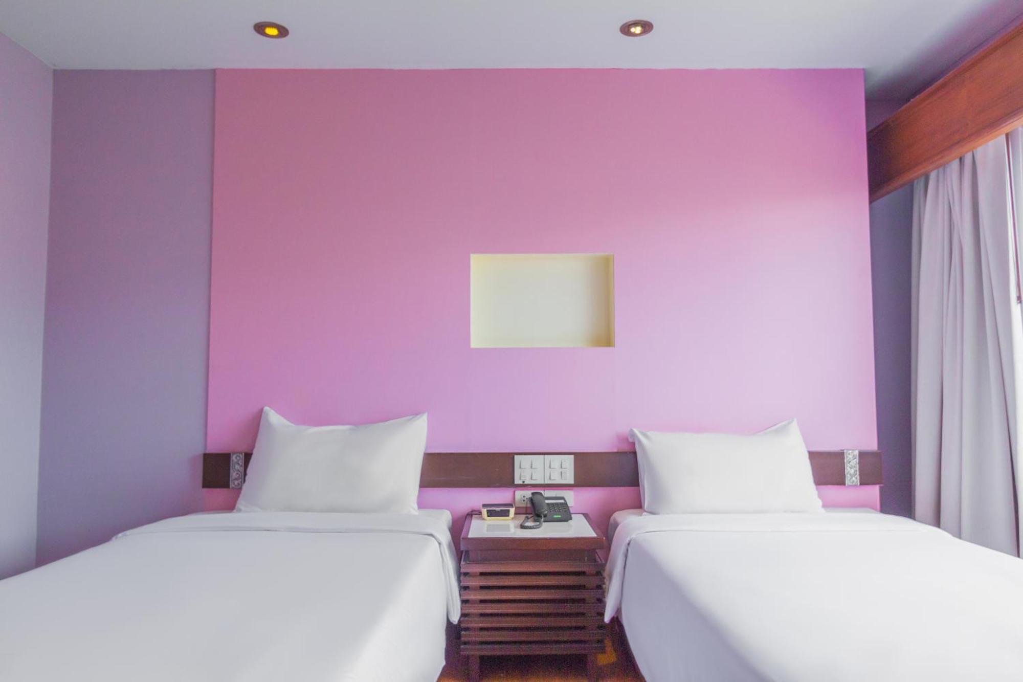 Mayflower Grande Hotel Chiang Mai Exterior photo